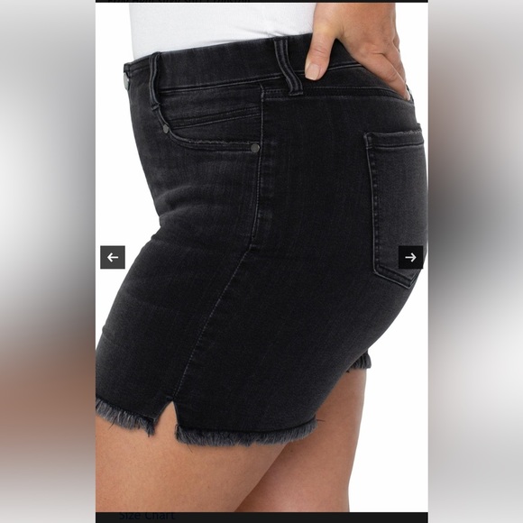 NWT Liverpool The Gia Glider Pull On High Waist Raw Hem Short Washed Black - Picture 8 of 10